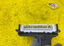 Блок управления климат-контролем TOYOTA NOAH 2014/Цвет 070 8865028C10 ZWR80G 2ZRFXE, передний