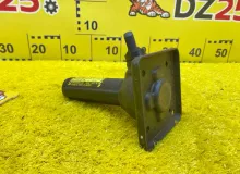 Поддомкратник/ домкрат TOYOTA TUNDRA 1999/Цвет 056 091110C010 UCK40L/UCK41L/UCK30L/UCK31L/VCK40L/VCK30L/GSK30L 2UZFE, задний