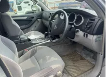 Кронштейн крепления компрессора кондиционера TOYOTA HILUX SURF 2003/Цвет 1D4 8843135220 VZN215W 5VZFE, передний Кронштейн крепления компрессора кондиционера TOYOTA HILUX SURF 2003/Цвет 1D4 8843135220 VZN215W 5VZFE, передний
