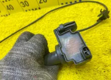 Катушка зажигания TOYOTA HILUX SURF 2003/Цвет 1D4 9091902212 VZN215W 5VZFE, передняя
