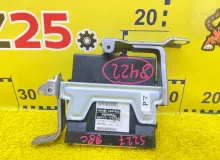 Блок управления двс TOYOTA LAND CRUISER PRADO 2006/Цвет 202 8966160B90 TRJ120W 2TRFE, передний