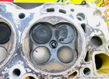 Головка блока цилиндров TOYOTA LAND CRUISER PRADO 2003/Цвет 587 1110169136 VZJ120W 5VZFE, передняя правая