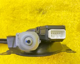 Доводчик двери TOYOTA
