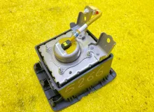 Подушка безопасности пассажира TOYOTA TANK 2017/Цвет W24 73970B1110C0 M900A 1KRFE, передняя левая