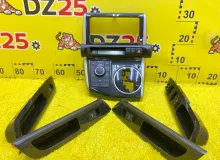 Консоль магнитофона TOYOTA WISH 2012/Цвет 070 5542068140 ZGE25W 2ZRFAE, передний