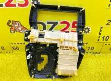 Консоль магнитофона TOYOTA WISH 2012/Цвет 070 5542068140 ZGE25W 2ZRFAE, передний
