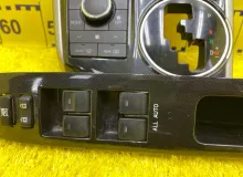 Консоль магнитофона TOYOTA WISH 2012/Цвет 070 5542068140 ZGE25W 2ZRFAE, передний