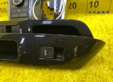 Консоль магнитофона TOYOTA WISH 2012/Цвет 070 5542068140 ZGE25W 2ZRFAE, передний