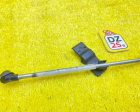 Держатель капота Toyota