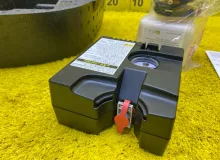 Компрессор подкачки колес TOYOTA WISH 2013/Цвет 070 4489052020 ZGE20W 2ZRFAE