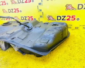 Топливный бак Toyota