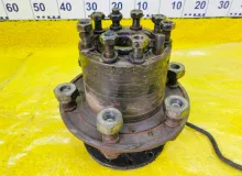 Ступица ГАЗ 3307/3308/3325 2004 ВМ-3284 ЗМЗ5233, передняя левая Ступица ГАЗ 3307/3308/3325 2004 ВМ-3284 ЗМЗ5233, передняя левая