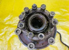 Ступица ГАЗ 3307/3308/3325 2004 ВМ-3284 ЗМЗ5233, передняя левая Ступица ГАЗ 3307/3308/3325 2004 ВМ-3284 ЗМЗ5233, передняя левая
