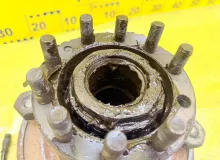 Ступица ГАЗ 3307/3308/3325 2004 ВМ-3284 ЗМЗ5233, задняя левая Ступица ГАЗ 3307/3308/3325 2004 ВМ-3284 ЗМЗ5233, задняя левая