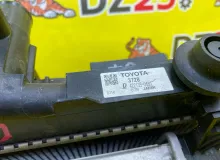 Радиатор основной TOYOTA NOAH 2014/Цвет 1F7 1640037280 ZWR80G 2ZRFXE, передний