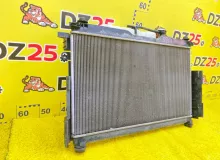 Радиатор основной TOYOTA NOAH 2014/Цвет 070 1640037280 ZRR85W 3ZRFAE, передний