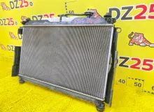 Радиатор основной TOYOTA NOAH 2014/Цвет 070 1640037280 ZRR85W 3ZRFAE, передний