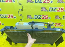 Радиатор основной TOYOTA VOXY 2014/Цвет 221 1640037280 ZRR85W 3ZRFAE, передний