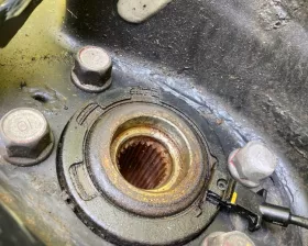 Ступица MITSUBISHI