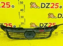 Решетка радиатора LEXUS CT200H 2012/Цвет 077 5311176900 ZWA10 2ZRFXE, передняя
