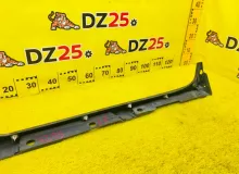 Накладка на порог TOYOTA VOXY 2014/Цвет 221 7585028050 ZRR85W 3ZRFAE, правая