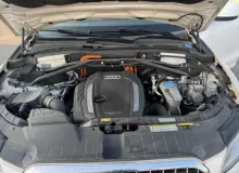 Форсунка омывателя фар AUDI Q5 2012 8R0955102A 8RB CHJA, передняя правая