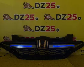 Решетка радиатора HONDA