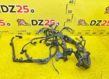 Коса двс TOYOTA NOAH 2014/Цвет 070 8212128B50 ZWR80G 2ZRFXE, передняя