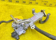 Клапан egr TOYOTA NOAH 2014/Цвет 070 2562037120 ZWR80G 2ZRFXE, передний