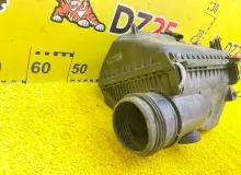Корпус воздушного фильтра TOYOTA LAND CRUISER PRADO 2002/Цвет 1D4 1770062140 VZJ121W 5VZFE, передний
