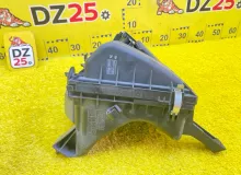 Корпус воздушного фильтра LEXUS CT200H 2012/Цвет 077 1770037290 ZWA10 2ZRFXE, передний