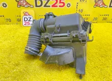 Корпус воздушного фильтра LEXUS CT200H 2012/Цвет 077 1770037290 ZWA10 2ZRFXE, передний