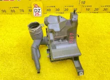 Корпус воздушного фильтра LEXUS CT200H 2012/Цвет 077 1770037290 ZWA10 2ZRFXE, передний