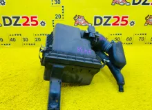 Корпус воздушного фильтра LEXUS CT200H 2011/Цвет 212 1770037290 ZWA10 2ZRFXE, передний