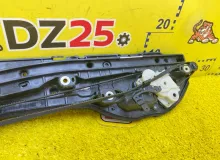 Доводчик двери TOYOTA NOAH 2014/Цвет 1F7 8500628171 ZWR80G 2ZRFXE, задний левый