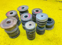 Подушка кузова TOYOTA LAND CRUISER PRADO 2002/Цвет 1D4 5220135100 VZJ121W 5VZFE