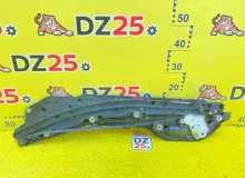Доводчик двери TOYOTA NOAH 2014/Цвет 070 8500628171 ZRR85W 3ZRFAE, задний левый