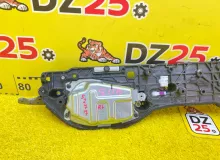 Доводчик двери TOYOTA ESQUIRE 2014/Цвет 202 8500628171 ZWR80G 2ZRFXE, задний левый