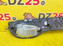 Доводчик двери TOYOTA NOAH 2014/Цвет 070 8500628171 ZWR80G 2ZRFXE, задний левый