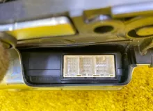 Доводчик двери TOYOTA NOAH 2014/Цвет 070 8500628171 ZWR80G 2ZRFXE, задний левый