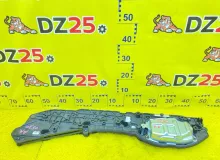 Доводчик двери TOYOTA VOXY 2014/Цвет 070 8500528071 ZWR80G 2ZRFXE, задний правый