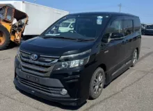 Бачок стеклоомывателя TOYOTA VOXY 2014/Цвет 202 8531528340 ZWR80G 2ZRFXE, передний