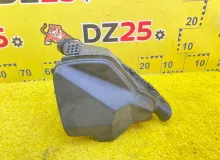 Корпус воздушного фильтра TOYOTA ESQUIRE 2014/Цвет 070 1775037080 ZWR80G 2ZRFXE, передний