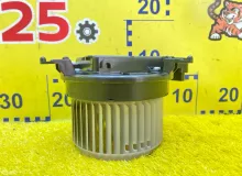 Мотор печки TOYOTA VOXY 2014/Цвет 070 8710328120 ZRR85G 3ZRFAE, передний