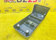 Бардачок между сиденьями TOYOTA VOXY 2014/Цвет 070 861C028010 ZWR80G 2ZRFXE, передний