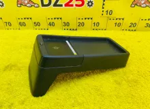 Бардачок между сиденьями TOYOTA ESQUIRE 2014/Цвет 070 861C028010 ZWR80G 2ZRFXE, передний