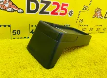 Бардачок между сиденьями TOYOTA VOXY 2014/Цвет 202 861C028010 ZWR80G 2ZRFXE, передний