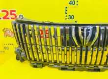 Решетка радиатора TOYOTA ESQUIRE 2014/Цвет 1F7 5311128690 ZRR85G 3ZRFAE, передняя