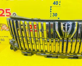 Решетка радиатора TOYOTA