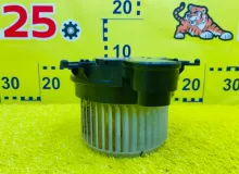 Мотор печки TOYOTA VOXY 2014/Цвет 202 8710328120 ZWR80G 2ZRFXE, передний